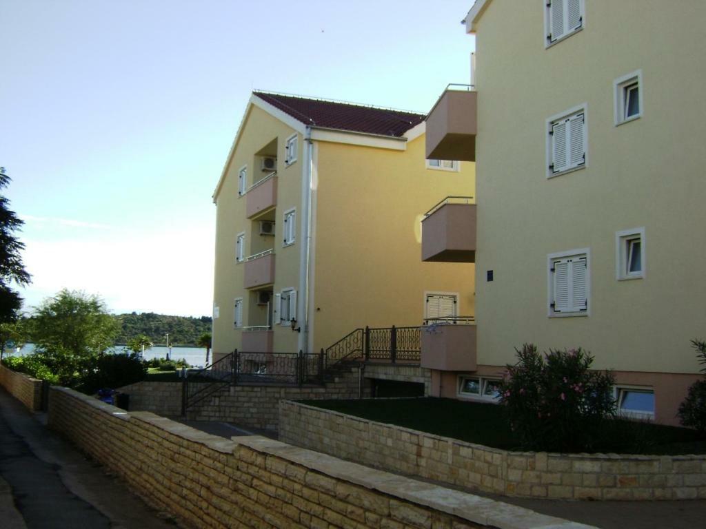 Dalmacia Apartments Srima Exterior photo